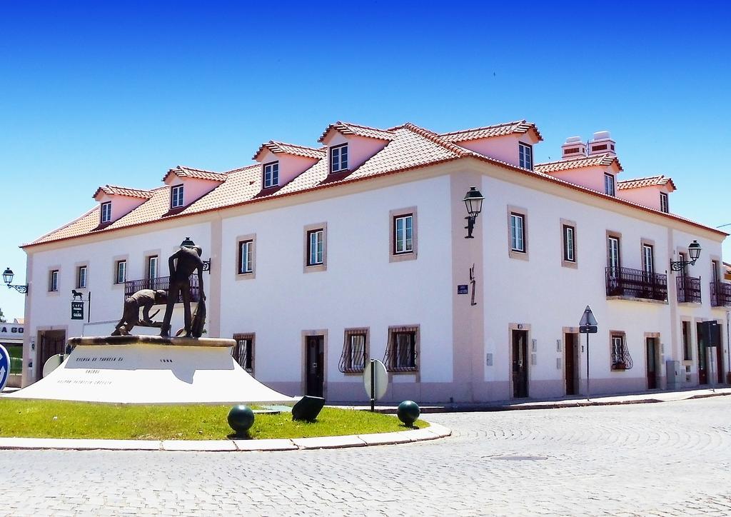 Hotel Casa Do Largo - Golega - Turismo De Habitacao Exterior foto