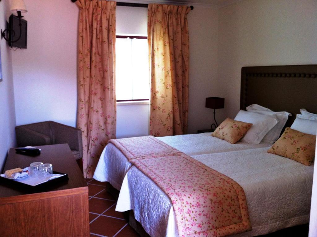 Hotel Casa Do Largo - Golega - Turismo De Habitacao Zimmer foto