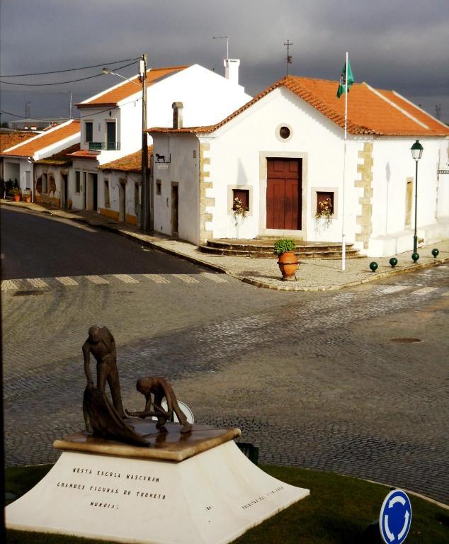Hotel Casa Do Largo - Golega - Turismo De Habitacao Exterior foto